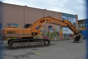 Ant_Hill_Fabric_building_Calgary_with_graffiti_last_day_before_demolition_2014_October_19 (1024x683)